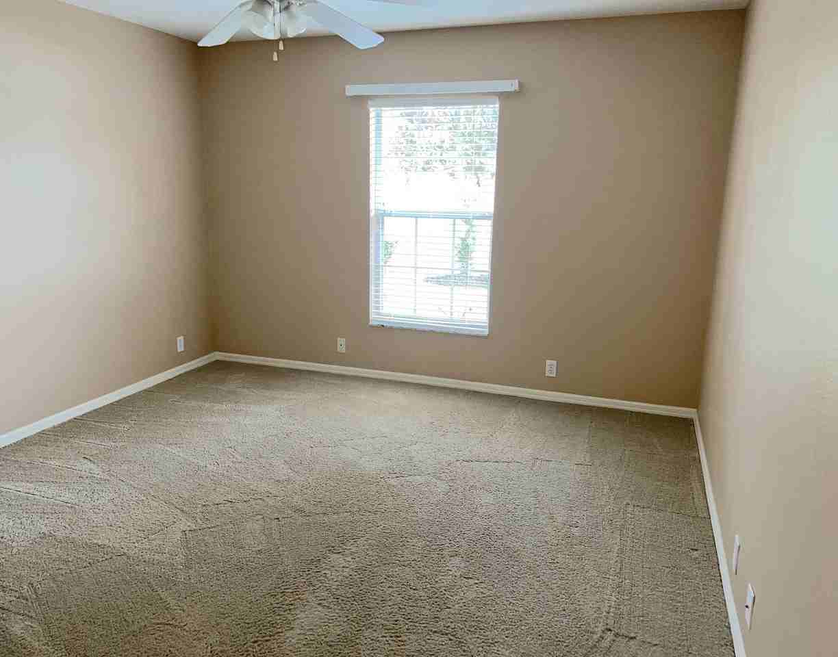 3233 Bellflower Way - Photo 6 of 17