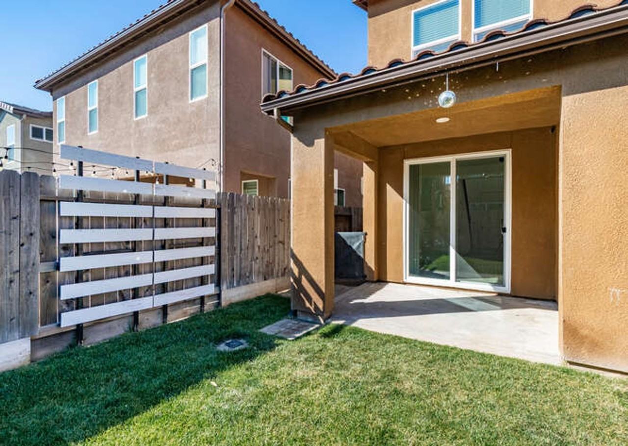 850 Winchell Way W - Photo 2 of 34