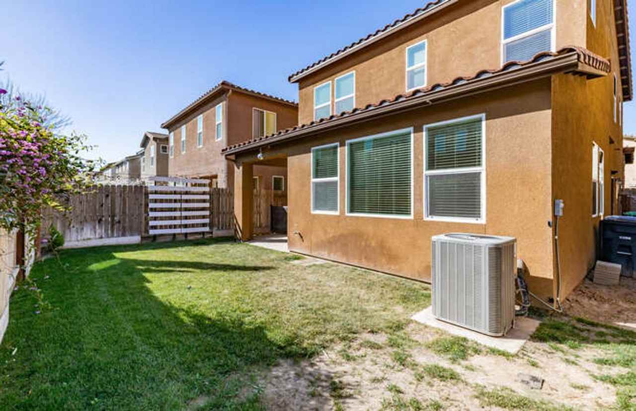 850 Winchell Way W - Photo 3 of 34