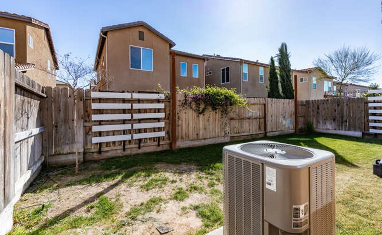 850 Winchell Way W - Photo 4 of 34