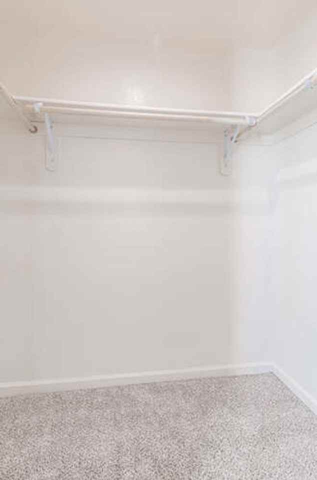 850 Winchell Way W - Photo 6 of 34