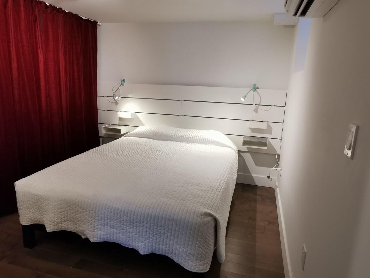 110 Barton Street East - Photo 7 of 11