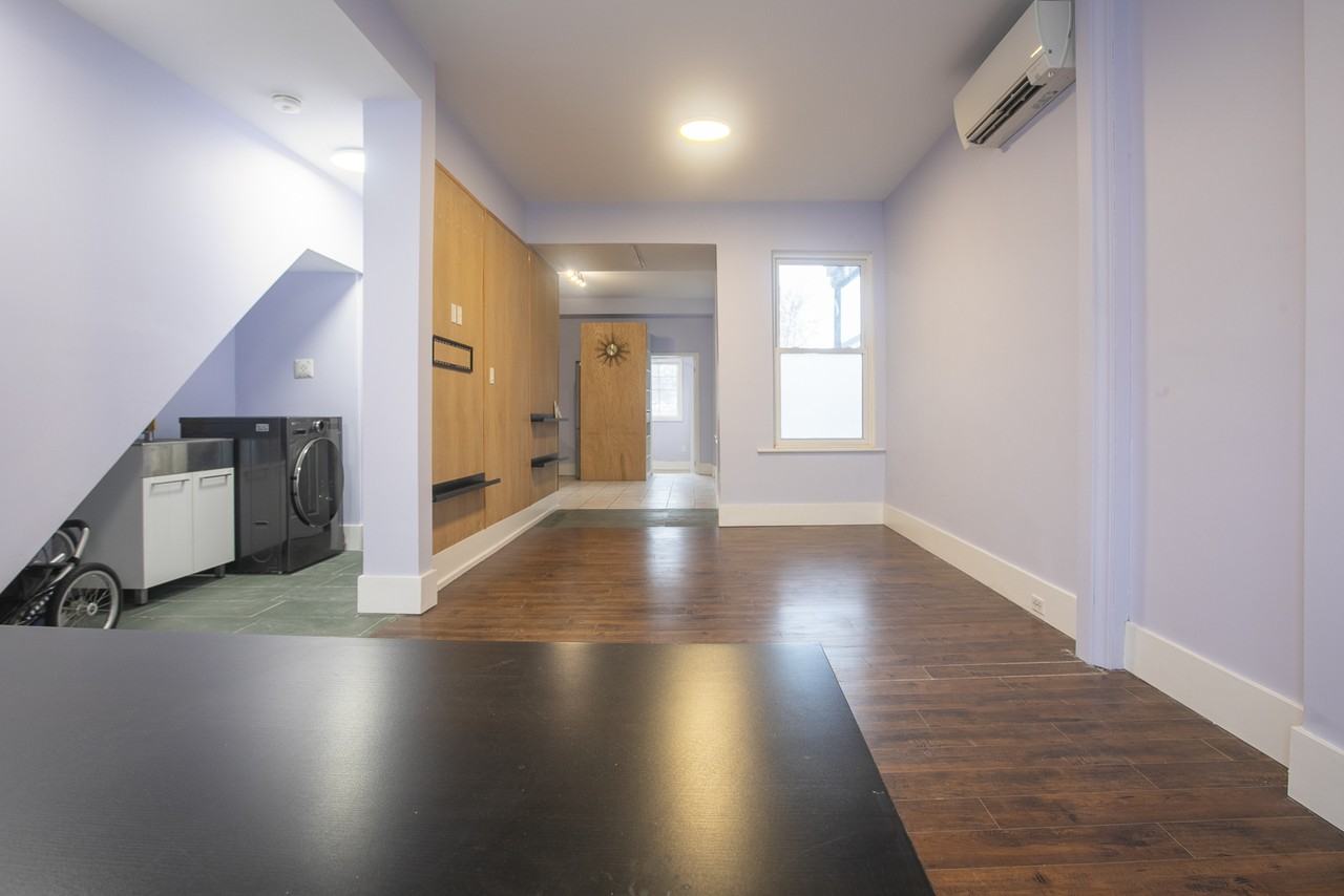 110 Barton Street East - Photo 2 of 17