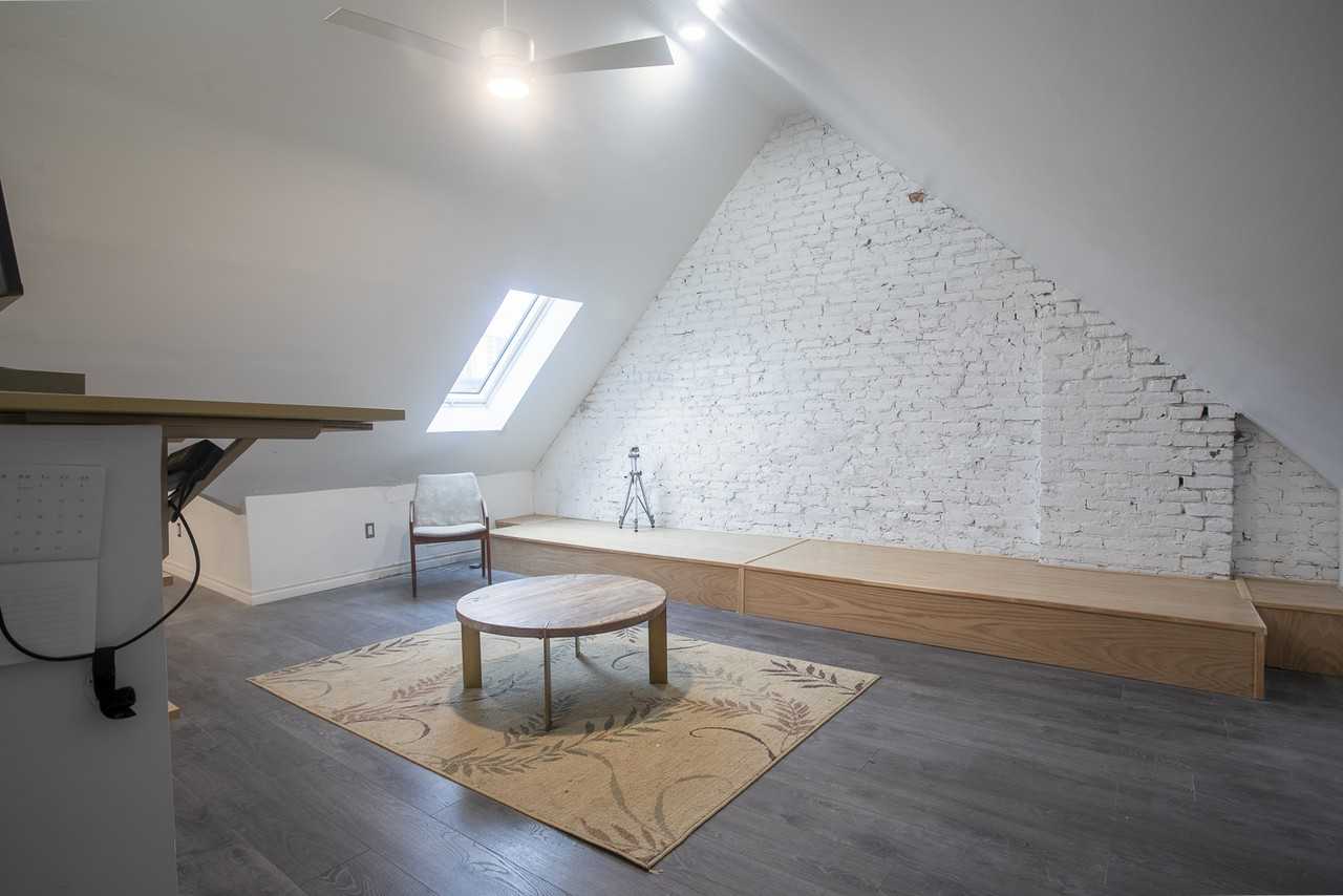 110 Barton Street East - Photo 2 of 18