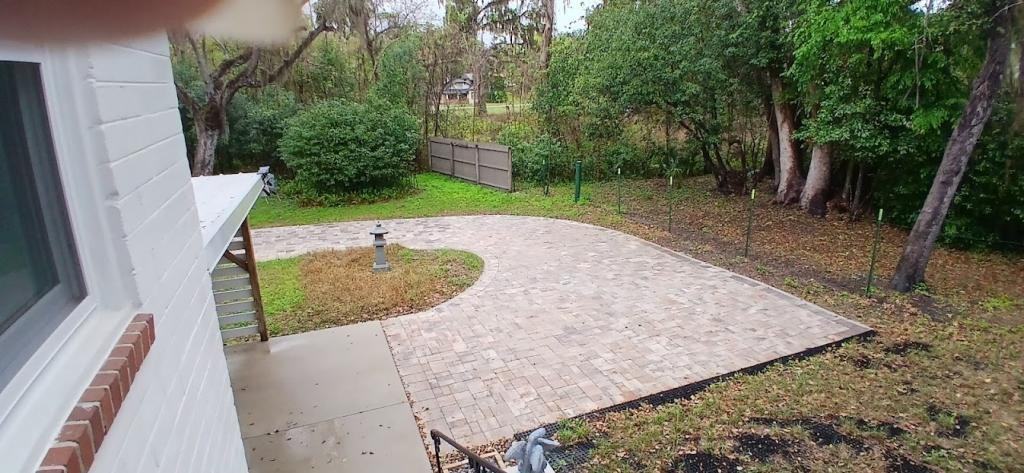 923 Ne 2nd St - Photo 6 of 17