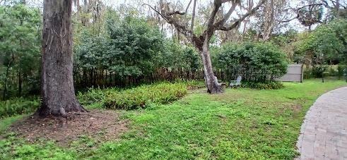 923 Ne 2nd St - Photo 7 of 17