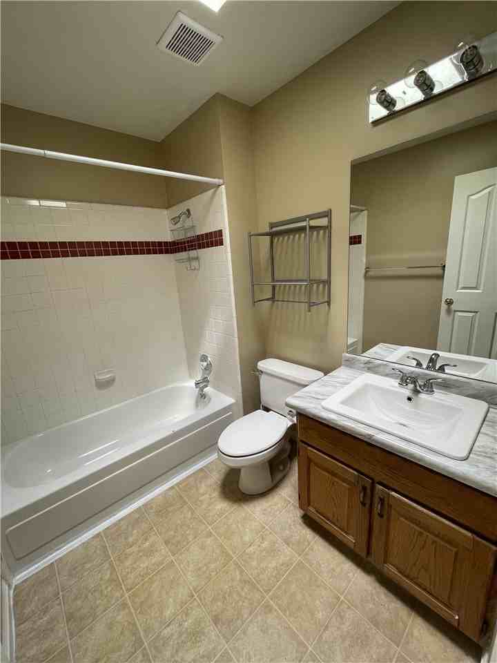 11801 S Hidden Valley Rd - Photo 4 of 9