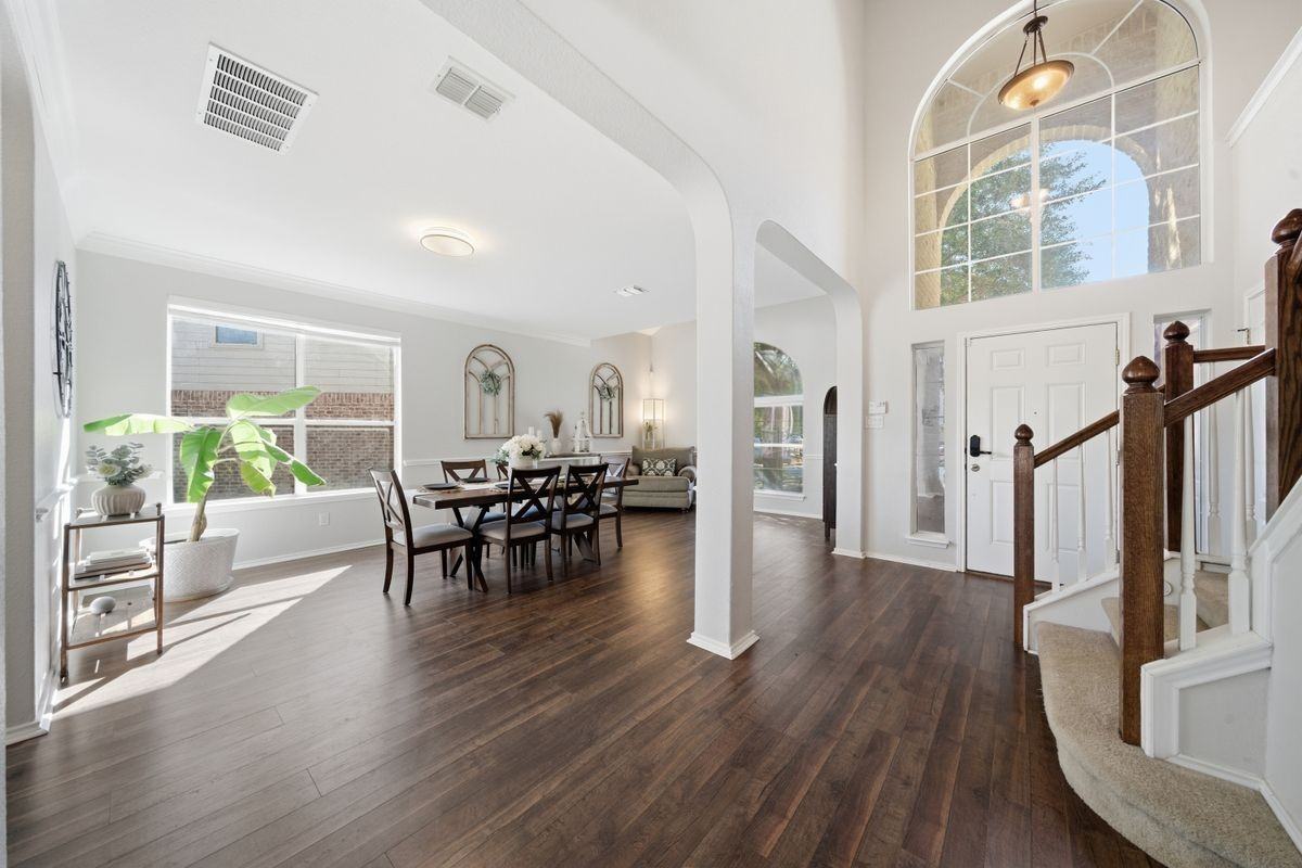 6214 Ozona Ml - Photo 4 of 40