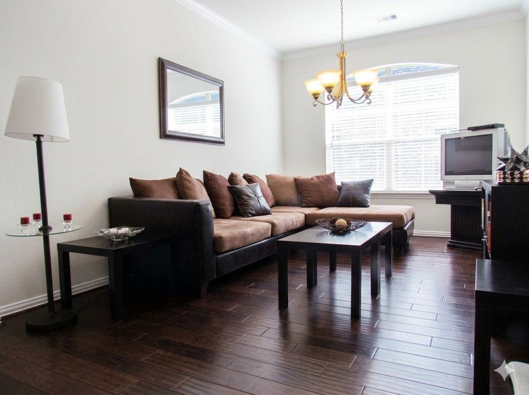 12610 Crockett Bend Ln - Photo 4 of 6