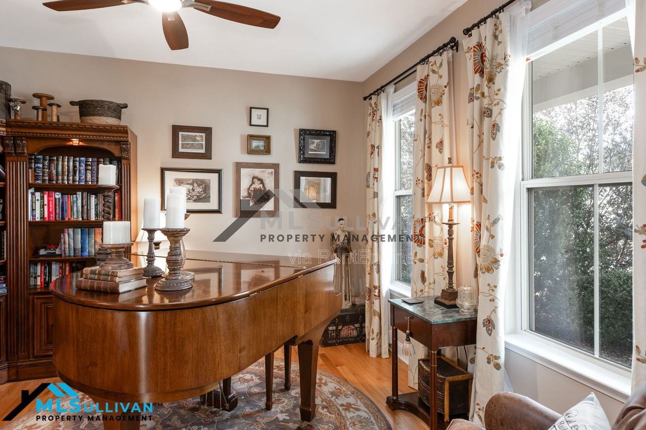 913 Beech Glen Dr - Photo 6 of 50