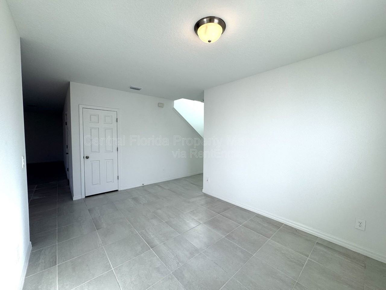 2958 Sunstar Dr - Photo 4 of 34