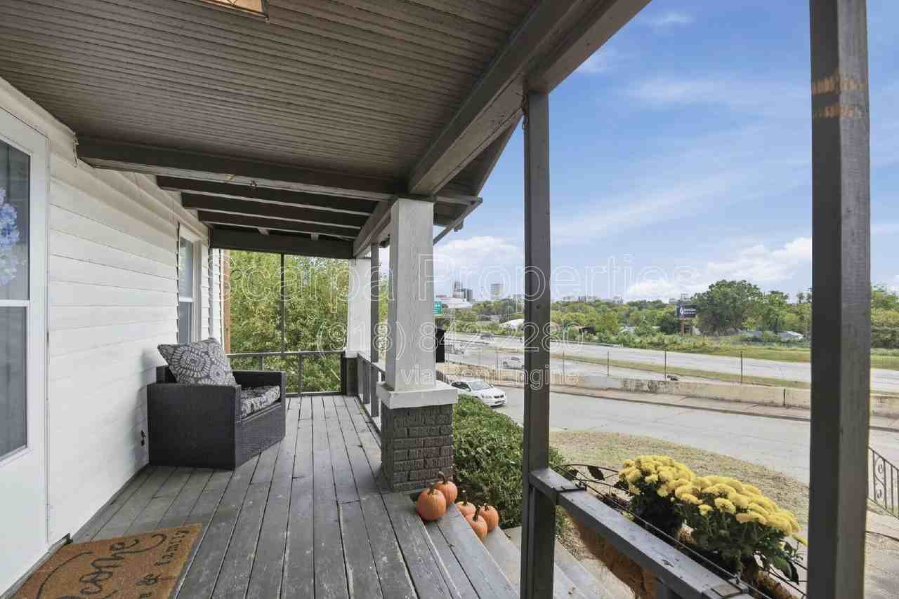 1415 W Reconciliation Way - Photo 4 of 36