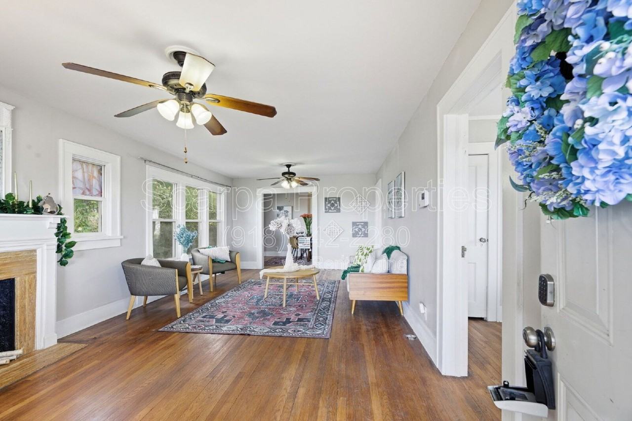 1415 W Reconciliation Way - Photo 5 of 36