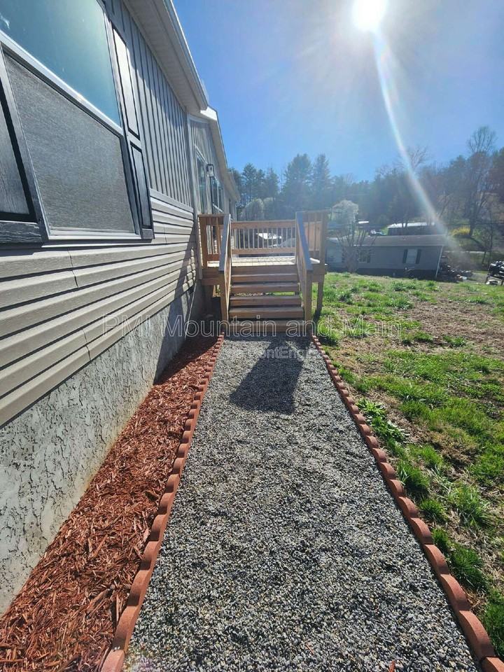 102 Indian Camp Branch Rd - Photo 4 of 39