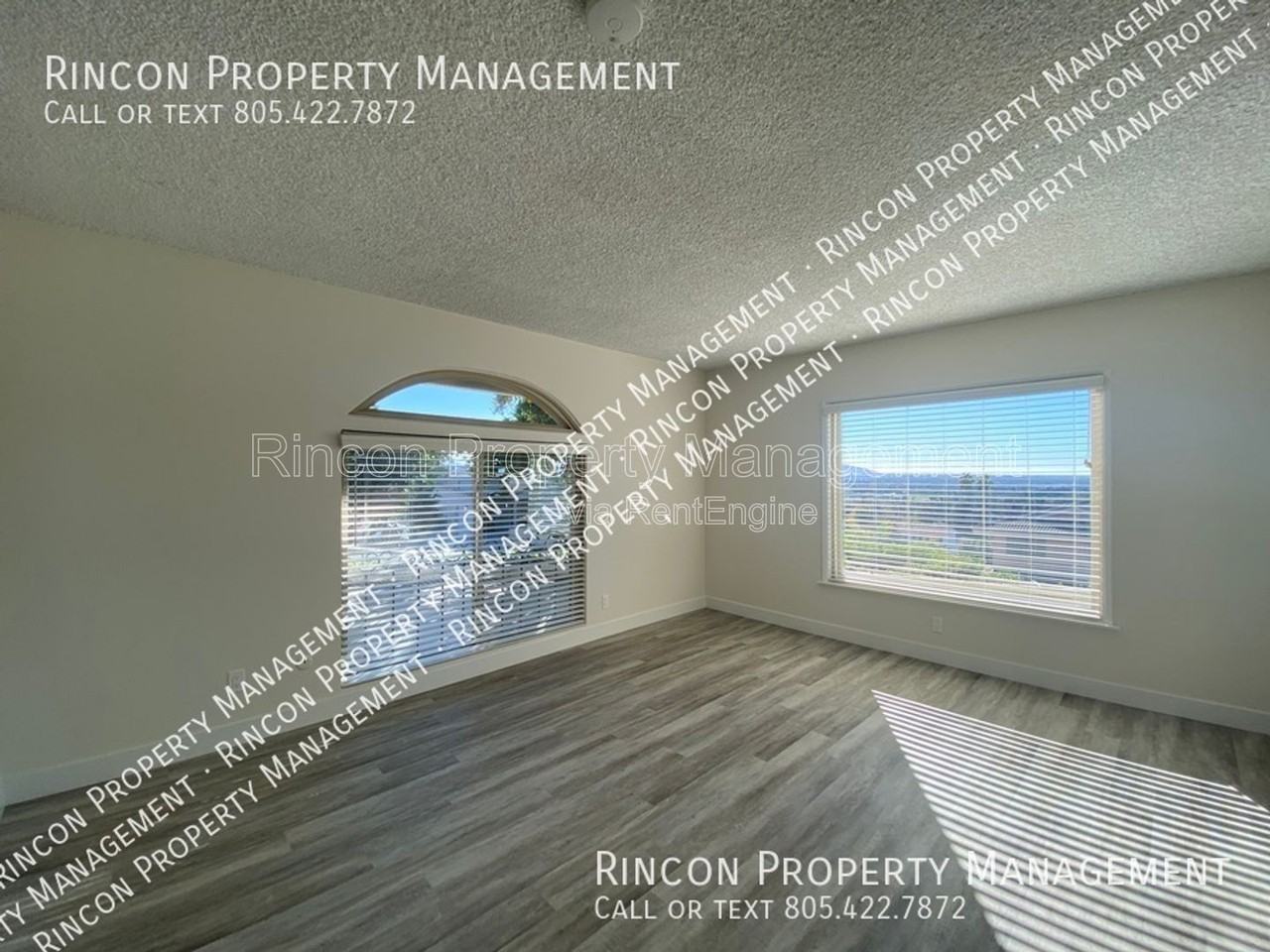 555 Skyline Rd - Photo 4 of 41