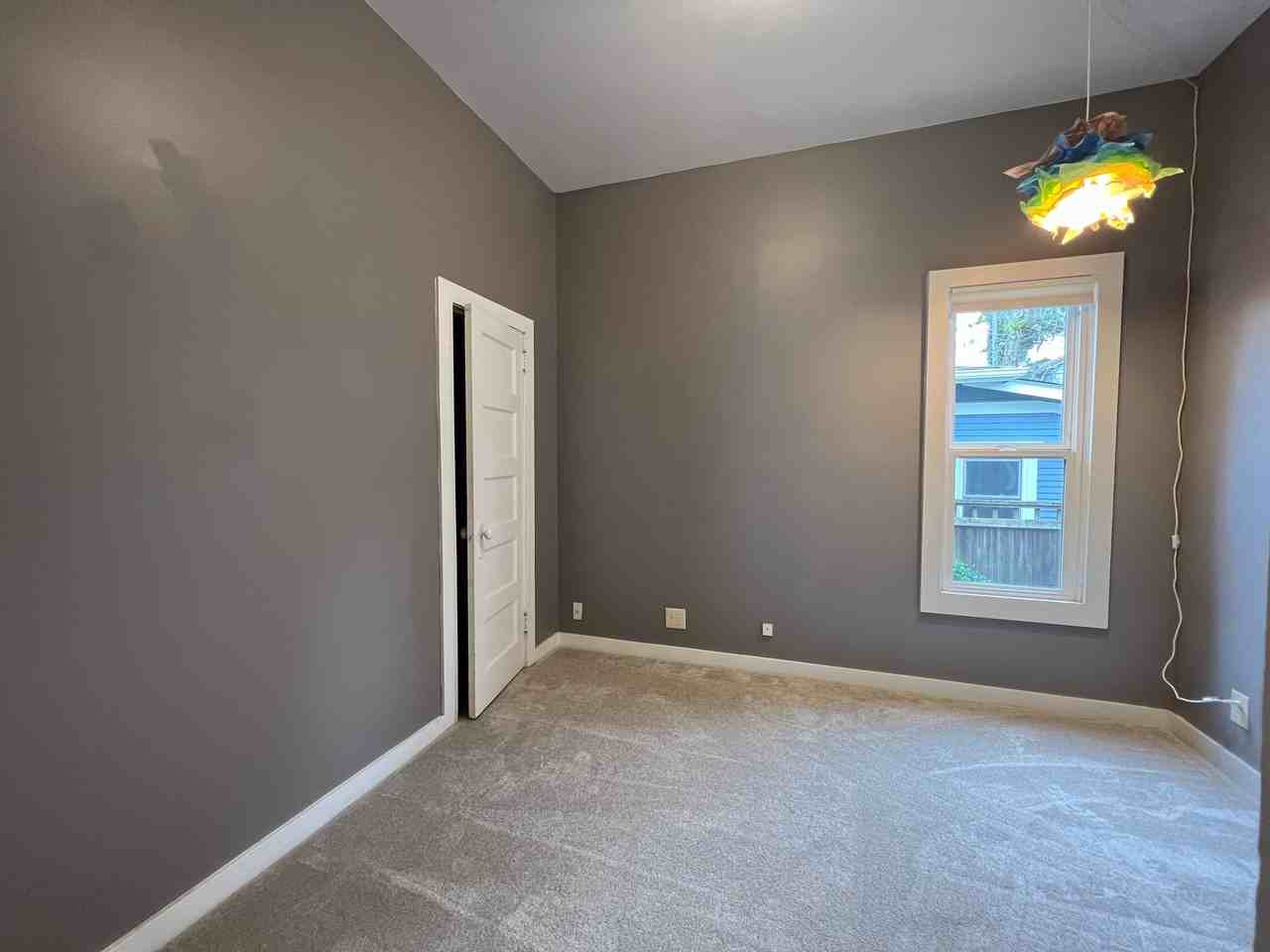 5511 Brooklyn Ave Ne #8796733 - Photo 5 of 33