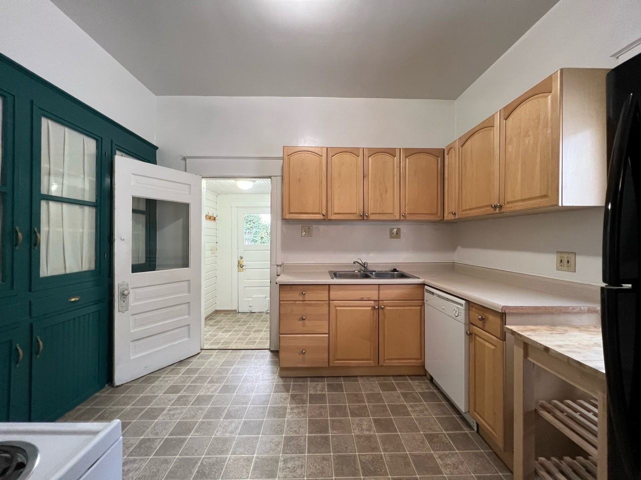 5511 Brooklyn Ave Ne #8796733 - Photo 2 of 33