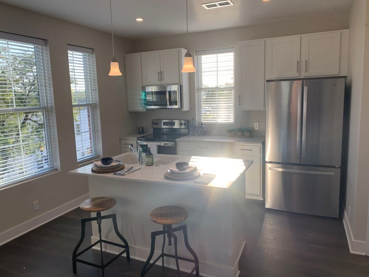 7630 Park Dr #220 - Photo 4 of 38