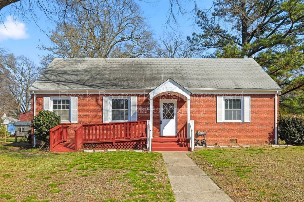 3501 Fendall Ave - Photo 2 of 10