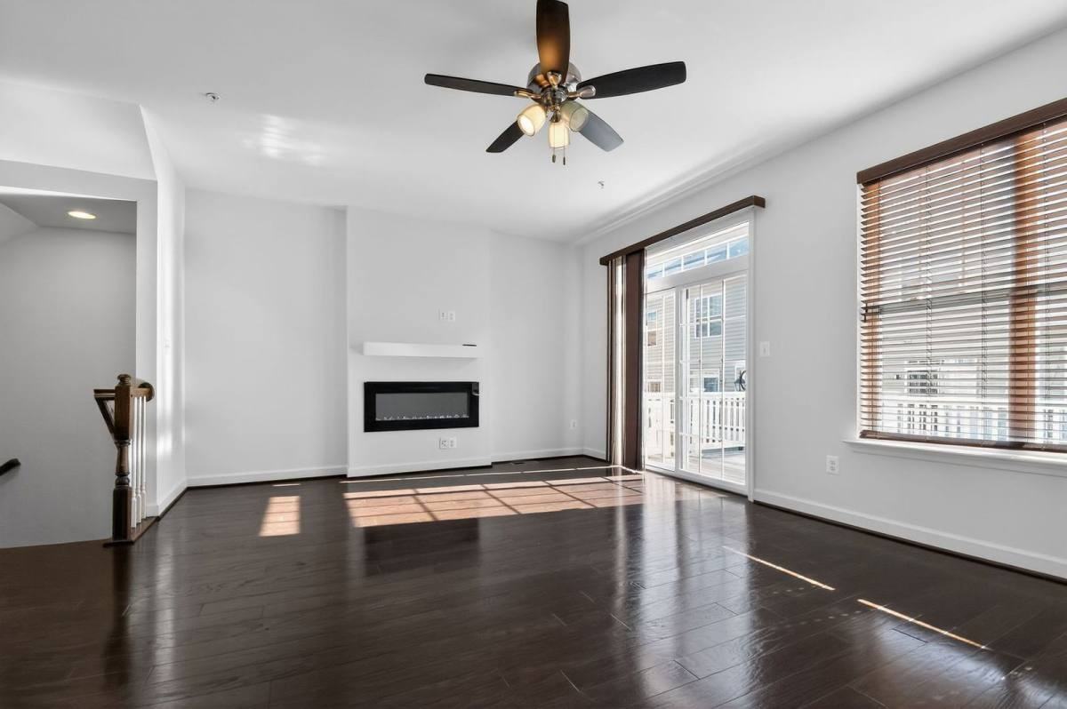 7419 Wood Meadow Way - Photo 3 of 10
