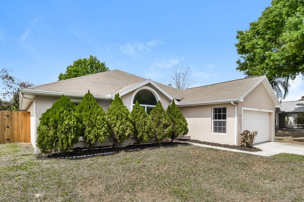 2415 Pine Chase Cir - Photo 3 of 16