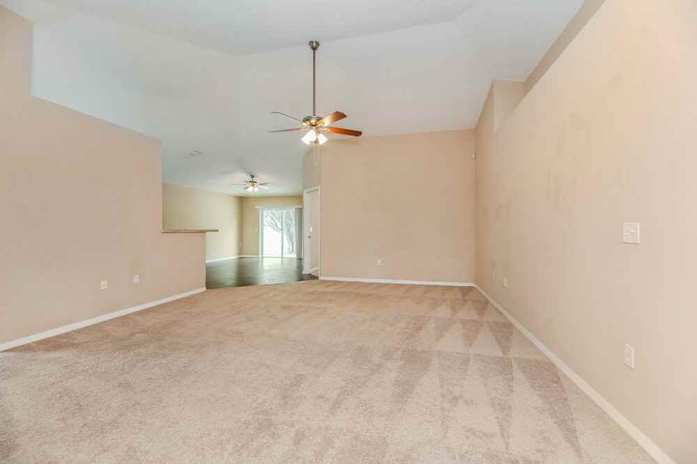 12538 Bent Bay Trl - Photo 3 of 16