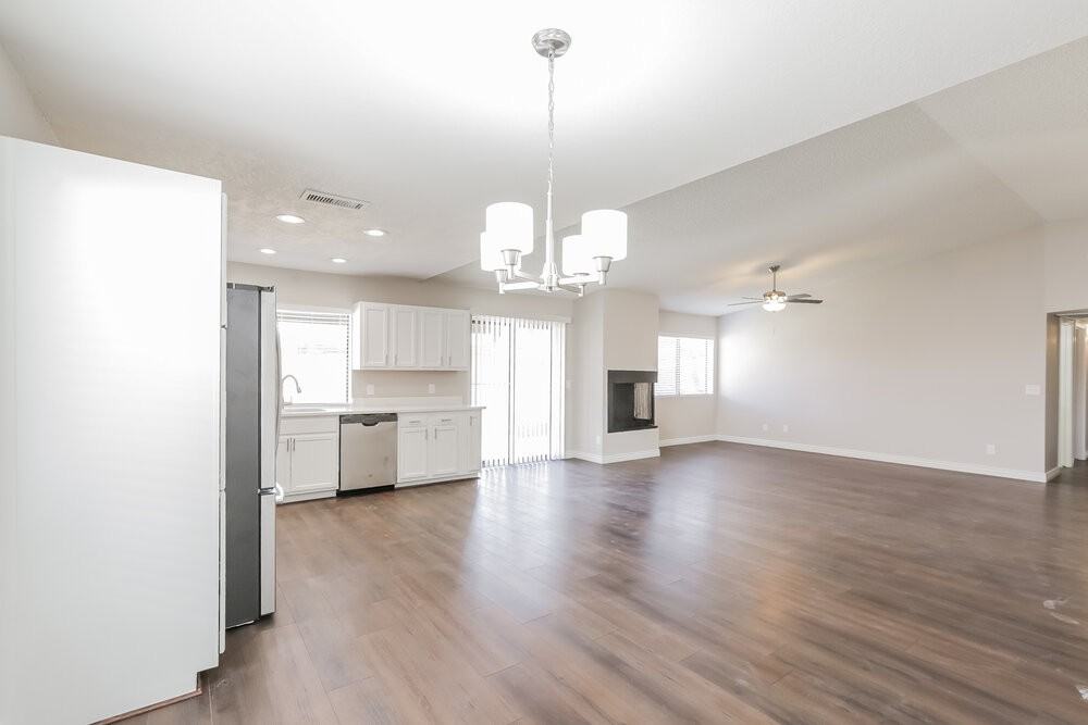 10308 W Calle Del Oro - Photo 7 of 16