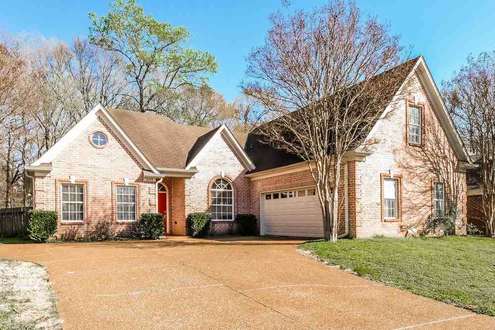 8270 Wesley Woods Cir - Photo 4 of 17