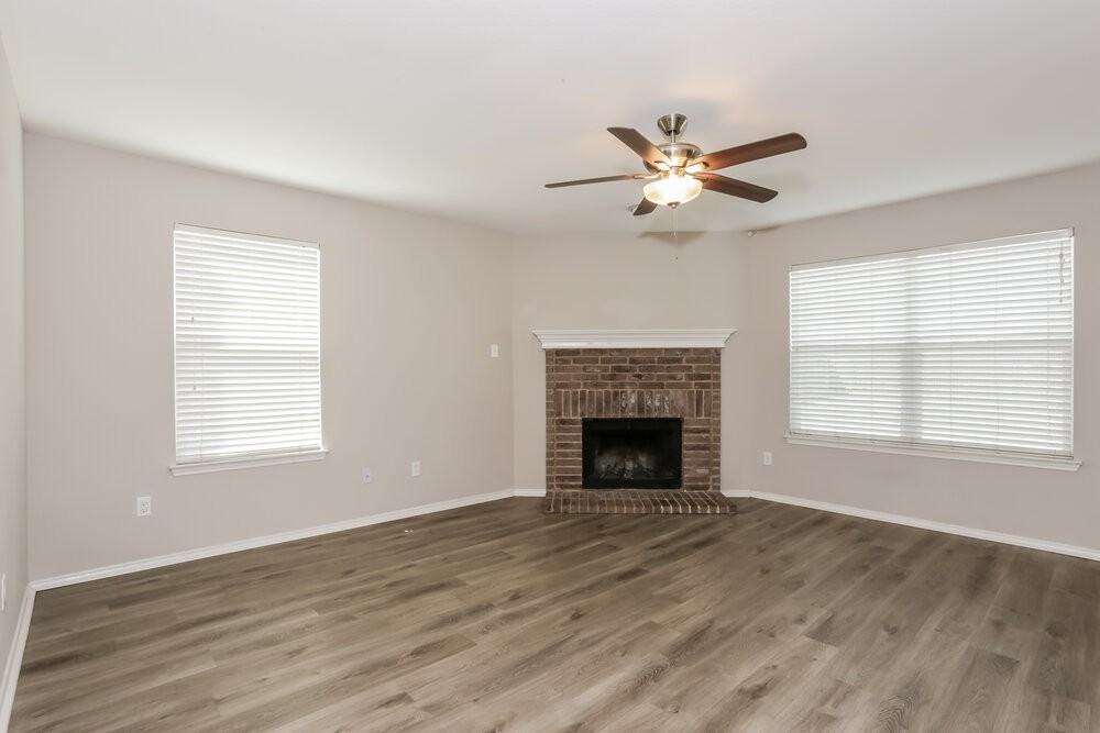 1627 Dream Catcher Way - Photo 4 of 17