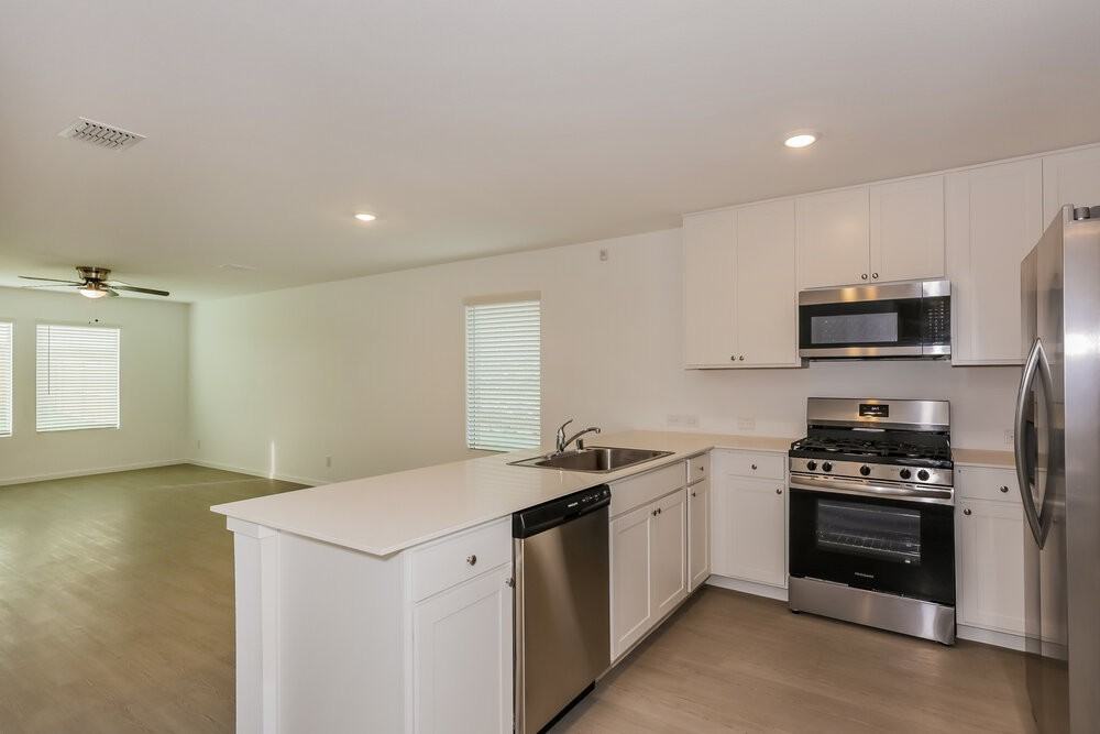 1611 Sparrow Hawk Rd - Photo 7 of 16