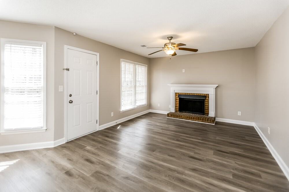 5196 Olde Mill Dr Ne - Photo 4 of 17