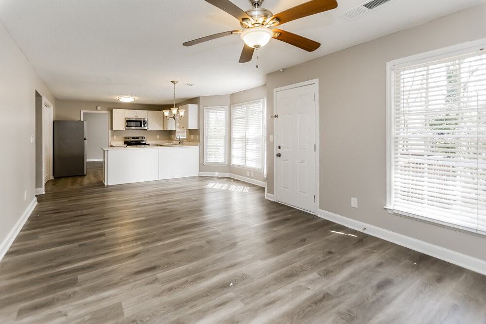 5196 Olde Mill Dr Ne - Photo 7 of 17