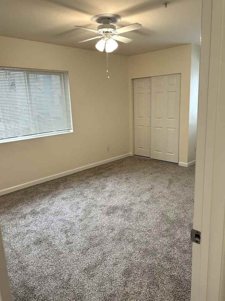 #109 WILLAMETTE GROVE APARTMENTS - Photo 7 of 24