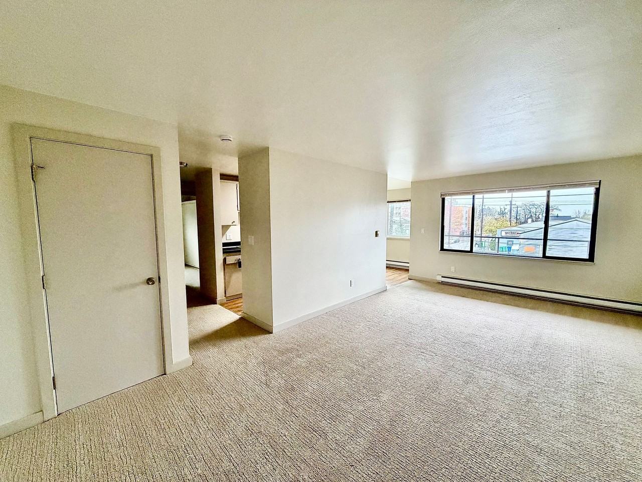 Harbor Town - Photo 2 of 10