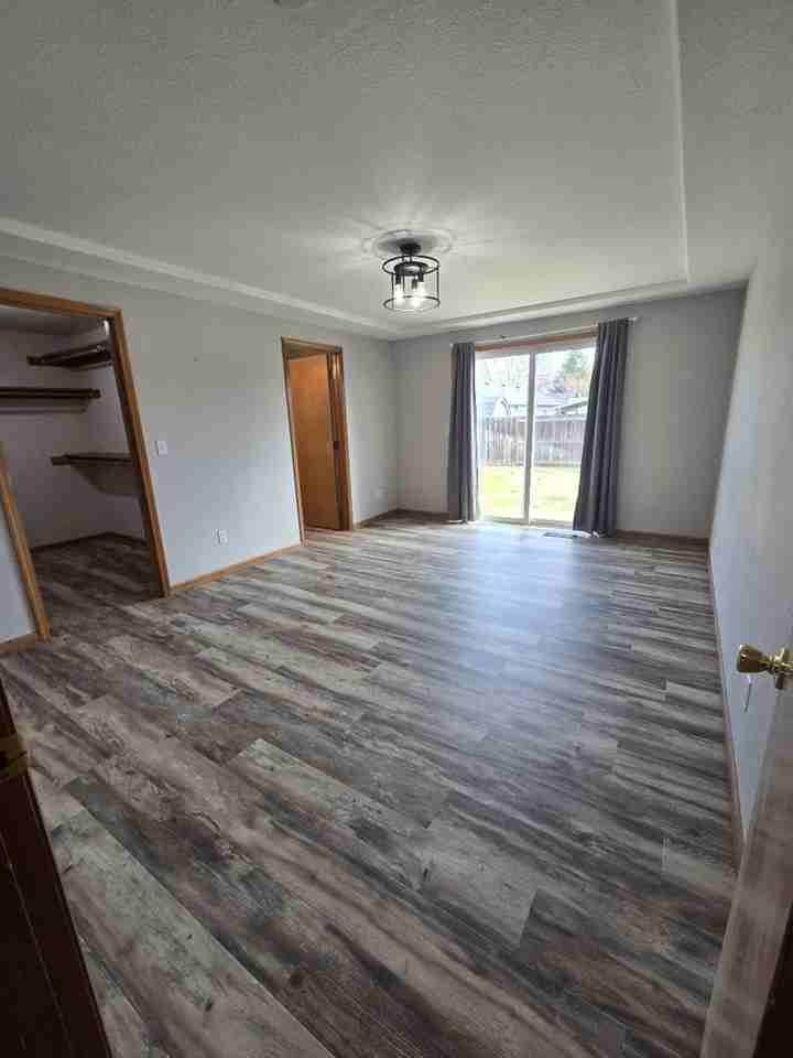 1826 Northwood Dr - Photo 3 of 15