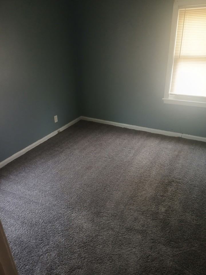 19694 Hull St - Photo 2 of 12