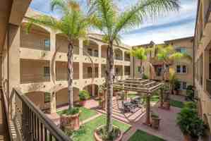 featured image of 1929 Beloit Ave