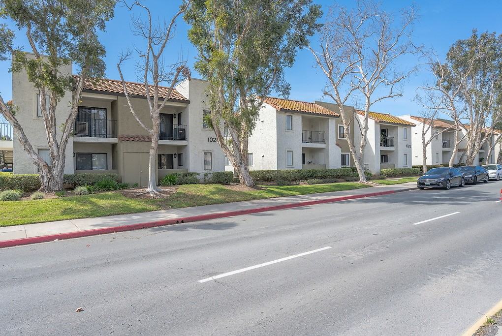 Esplanade - Photo 2 of 32