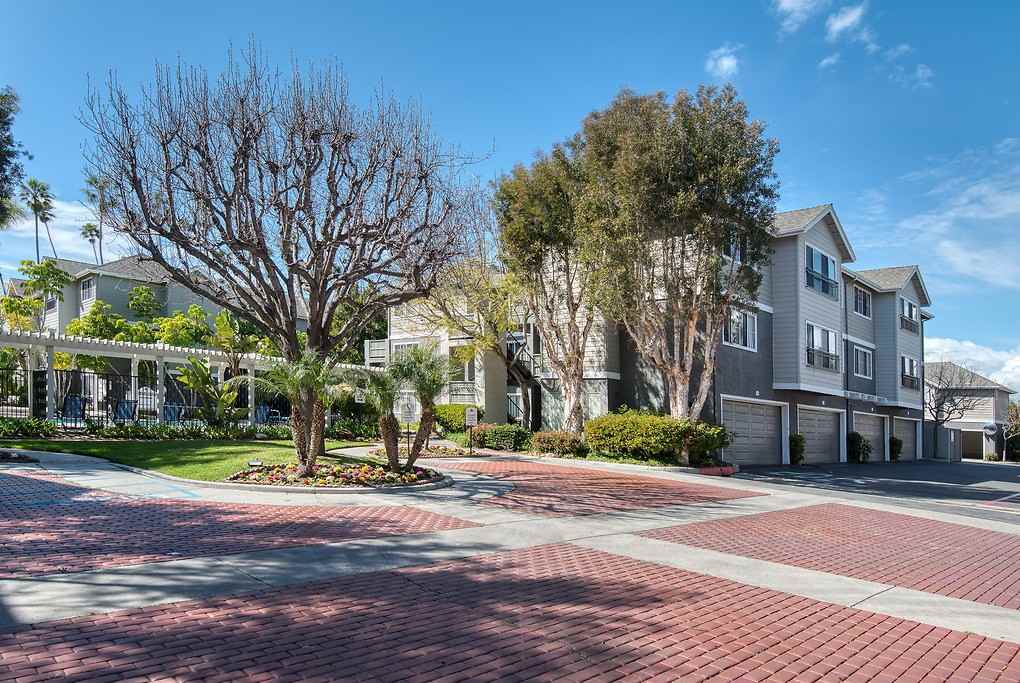 Mariners Place - Photo 2 of 32