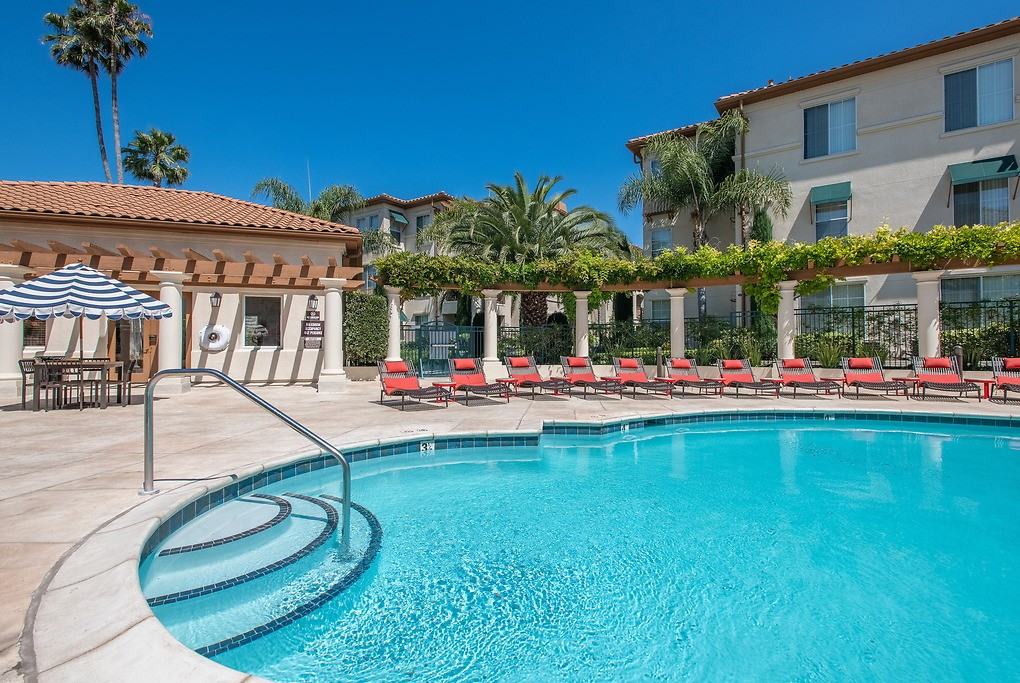 Palma Sorrento at Palm Valley - Photo 2 of 37