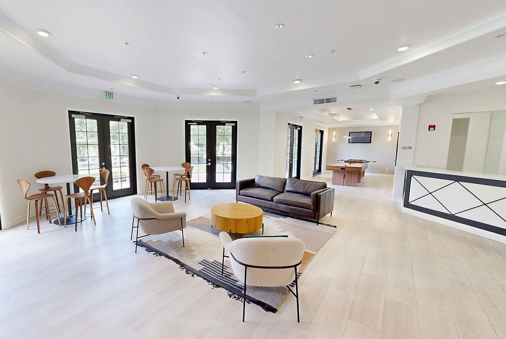 Pinnacle at MacArthur Place - Photo 4 of 43