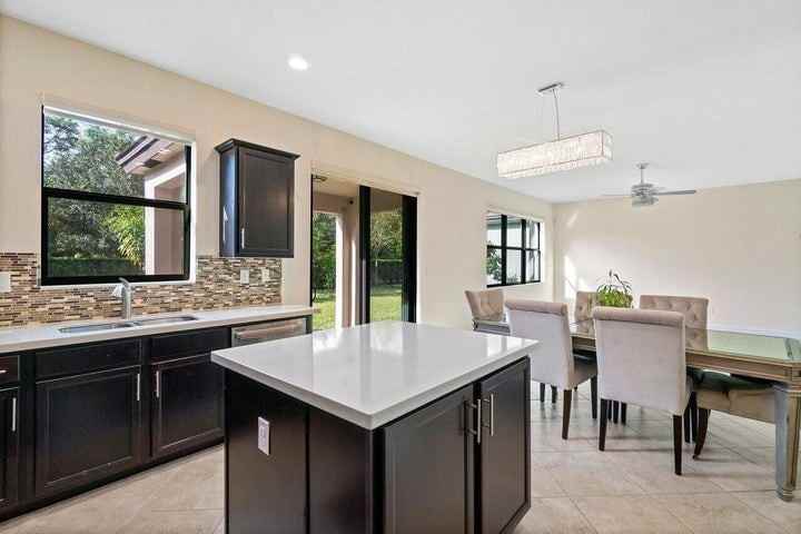 5643 Sandbirch Way - Photo 4 of 9