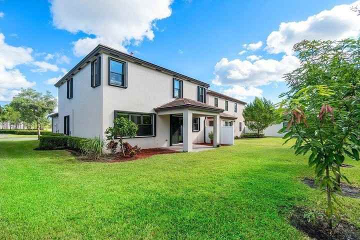 5643 Sandbirch Way - Photo 3 of 9