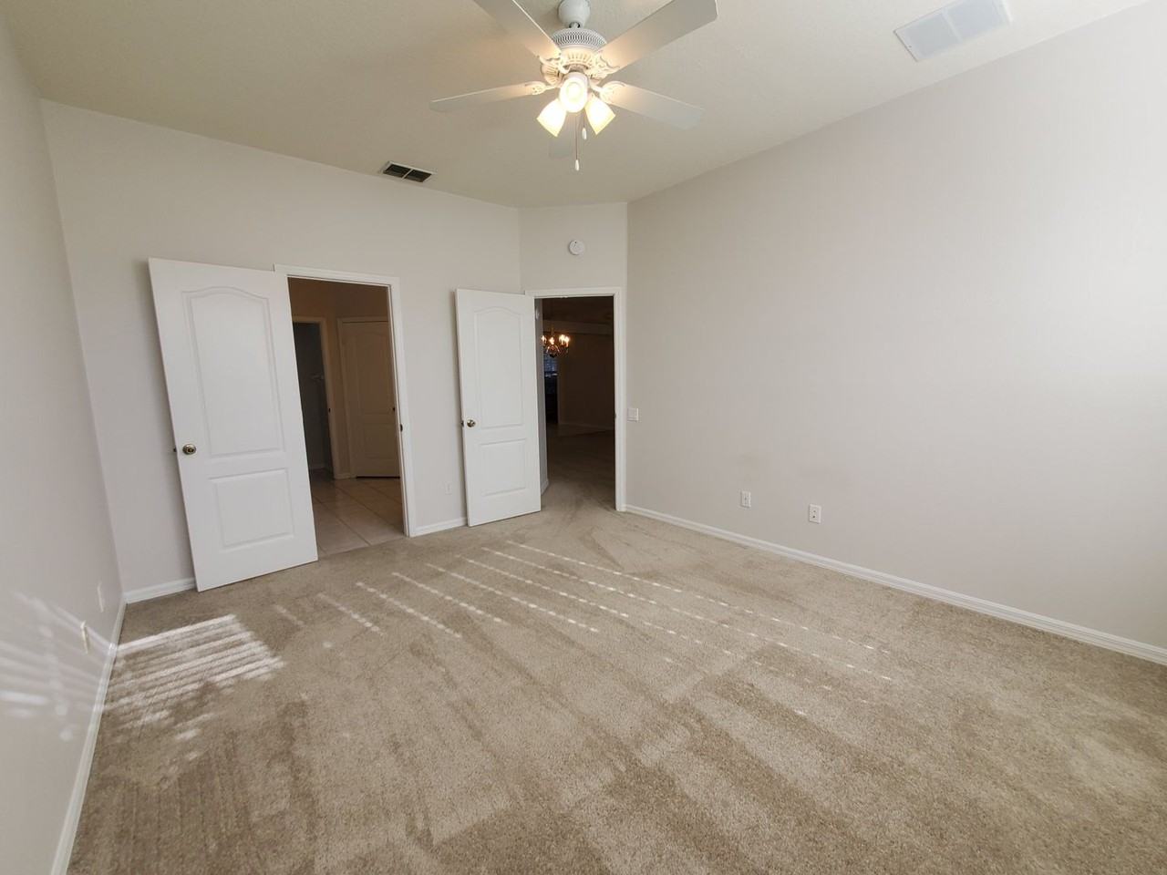 9307 Huntington Park Way - Photo 4 of 24