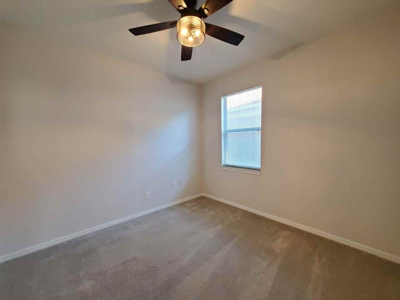 9307 Huntington Park Way - Photo 7 of 24