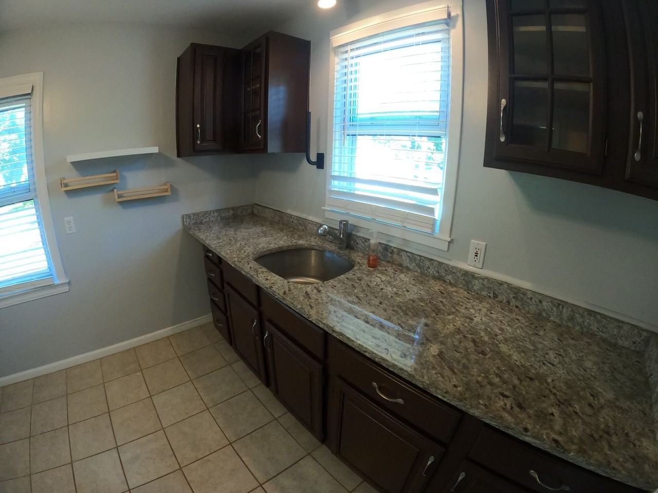 2001 Barrett Ave - Photo 4 of 15