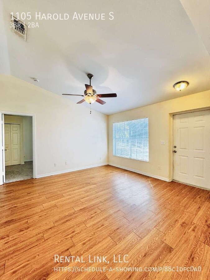 1105 Harold Ave S - Photo 3 of 30