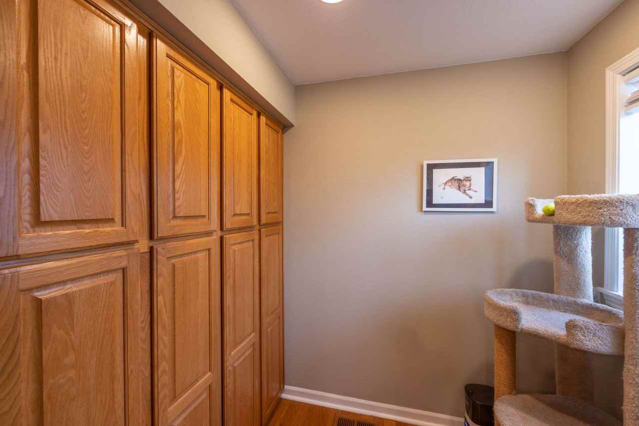 2774 E Mcloughlin Blvd - Photo 7 of 15