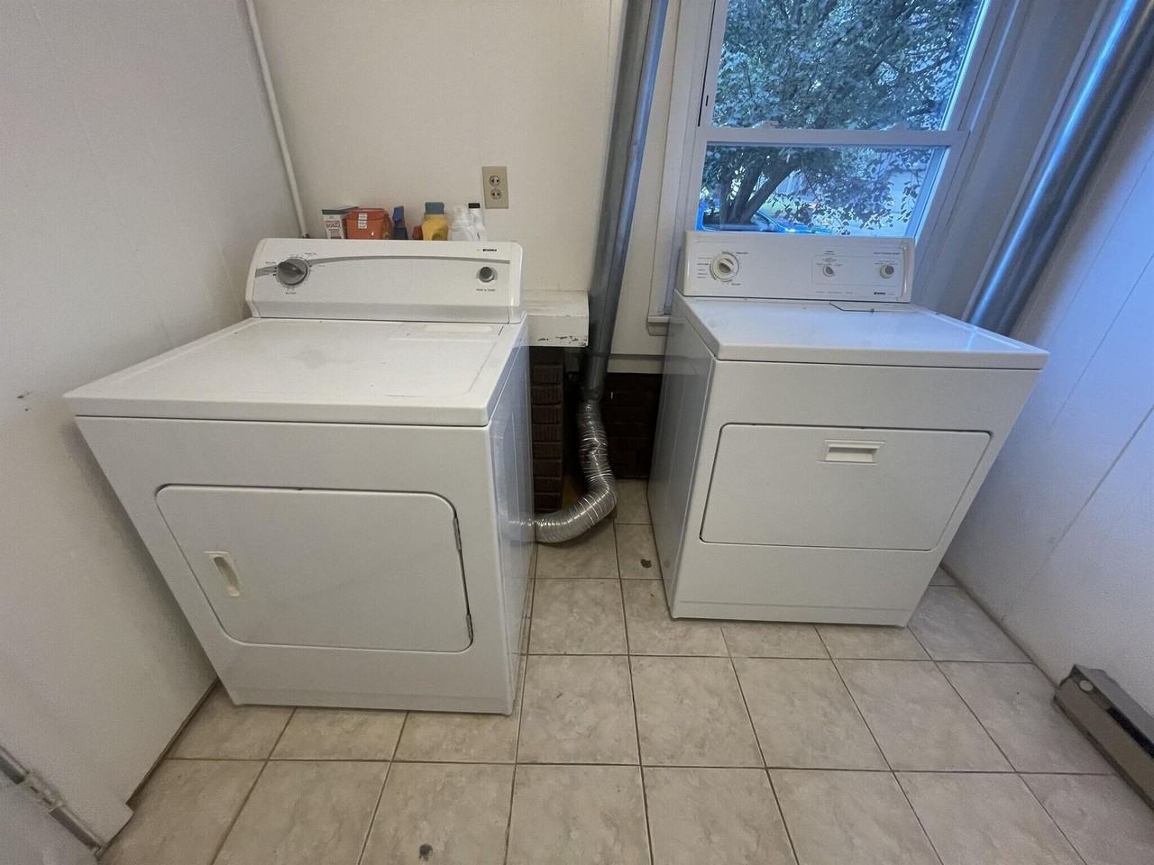 416 E. 2nd St - Photo 2 of 19