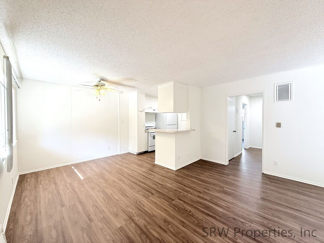 14311 Addison St - Photo 3 of 37